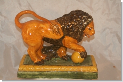 Large PRATT WARE LION.  circa 1800