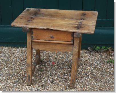 Small SPANISH COFFEE TABLE 17th C.