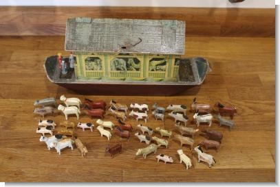 SMALL NOAH's ARK with animals
